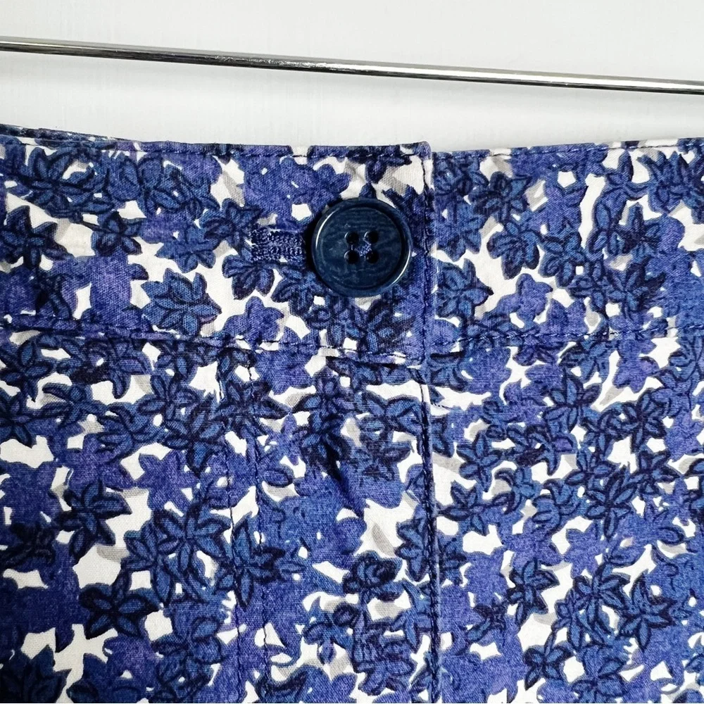Signature - Blue & White‎ Floral Capri Pants - Sz. 8